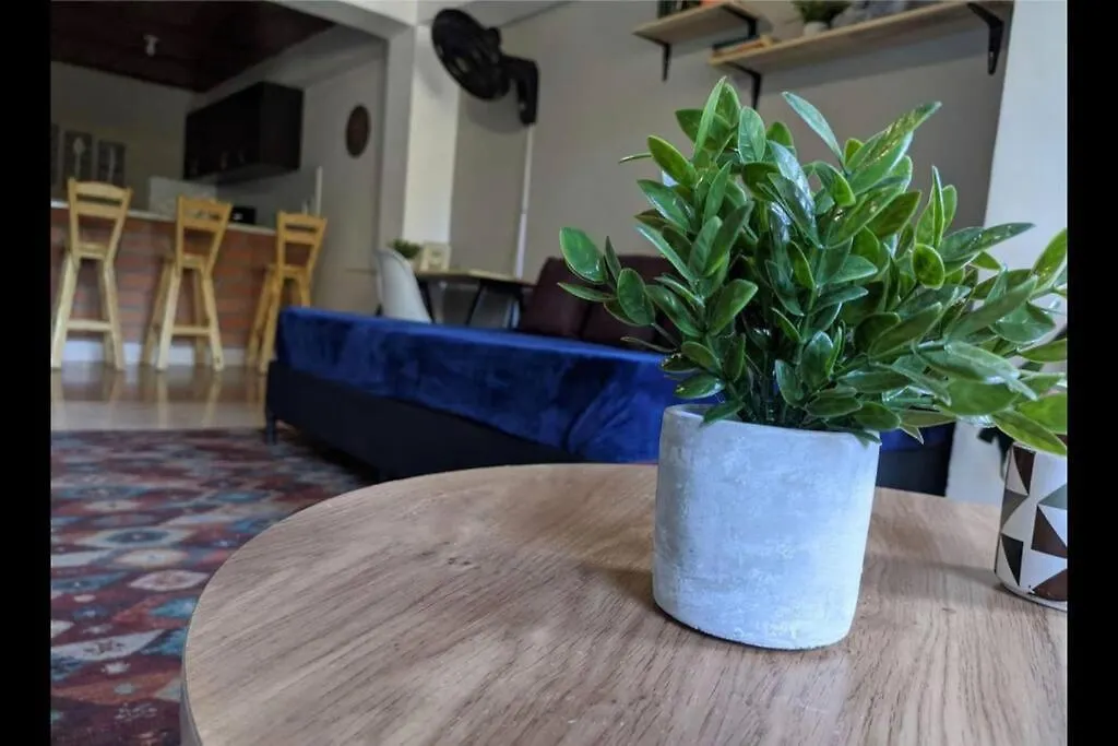 Apartamento Poblado Primer Piso Ed Villada 173 Medellín Colombia